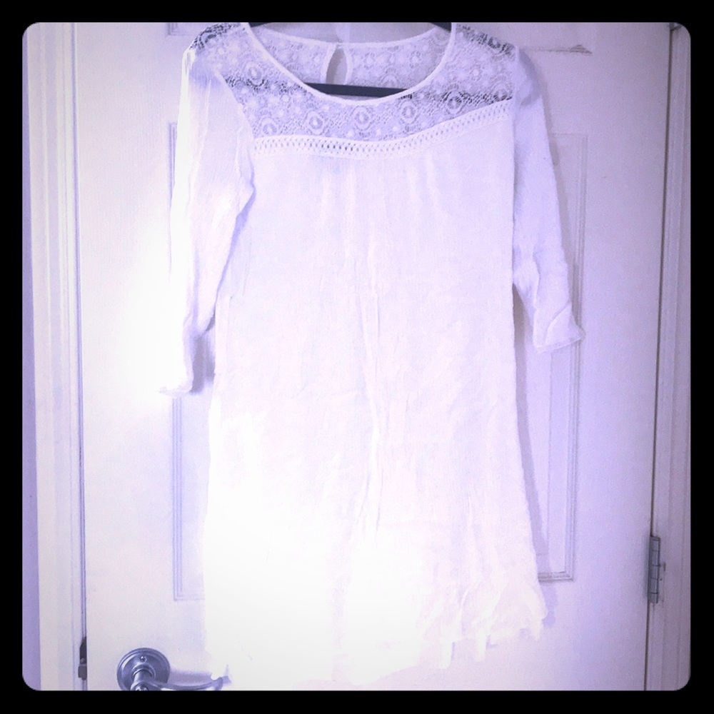 Beautiful dress with lace details